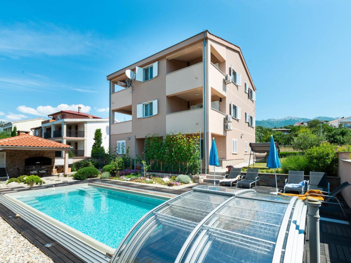 Apartment Matas - SRD315 Rovanjska Bagian luar foto