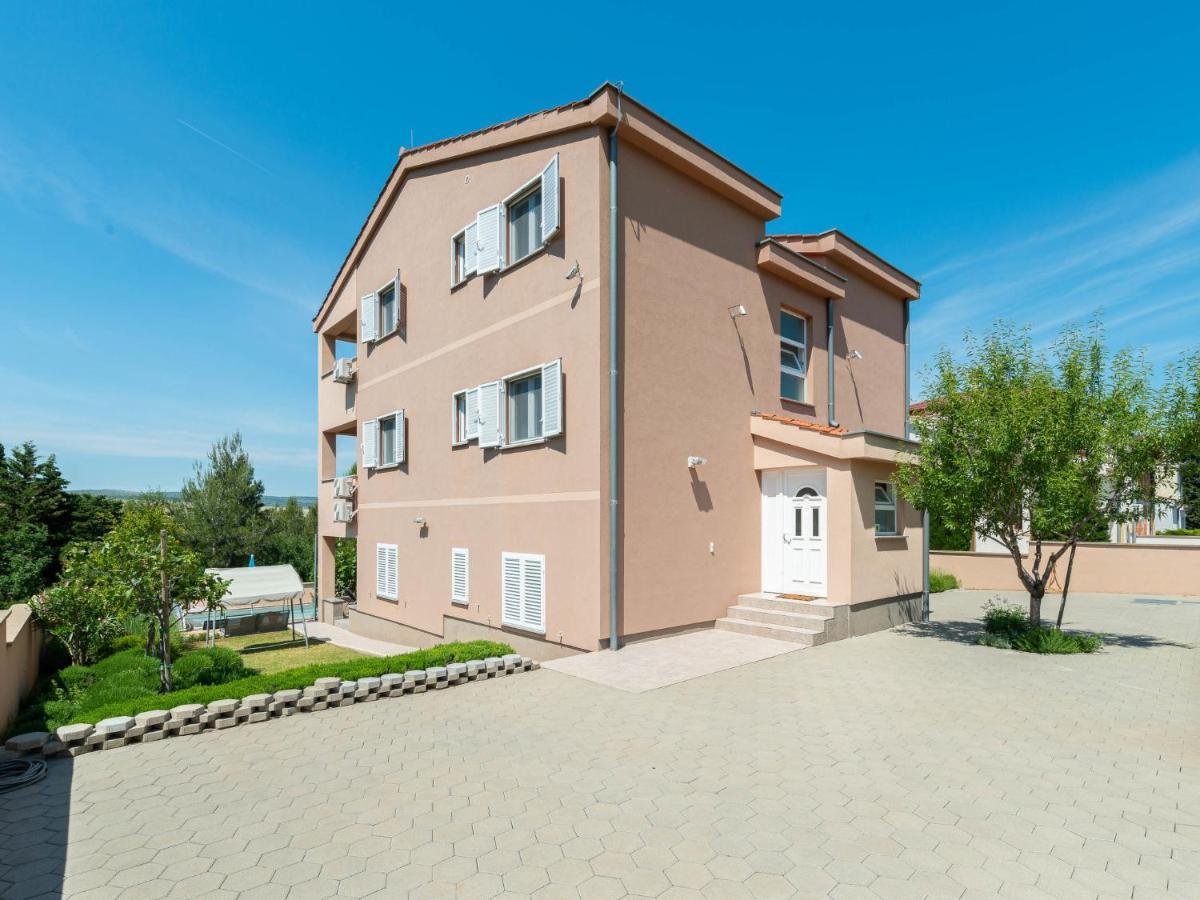 Apartment Matas - SRD315 Rovanjska Bagian luar foto