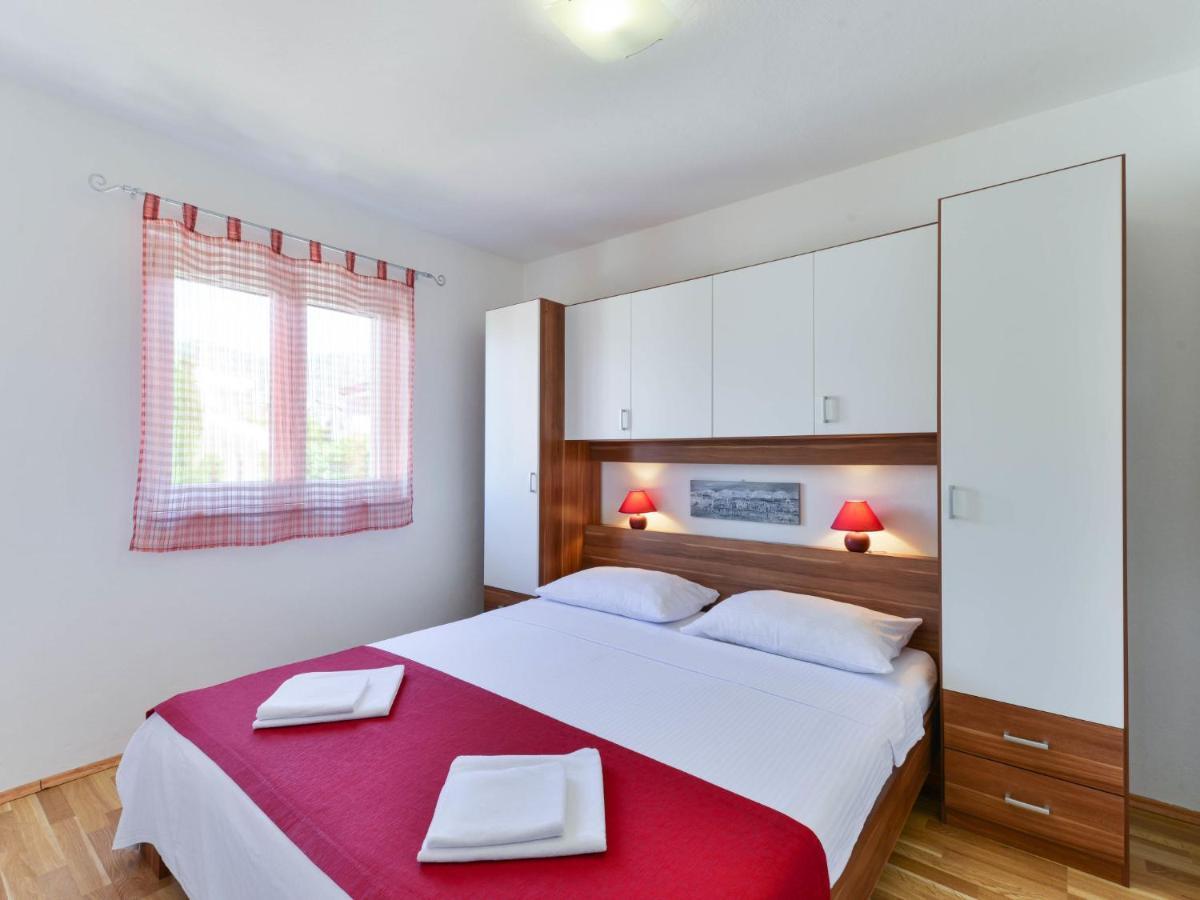 Apartment Matas - SRD315 Rovanjska Bagian luar foto